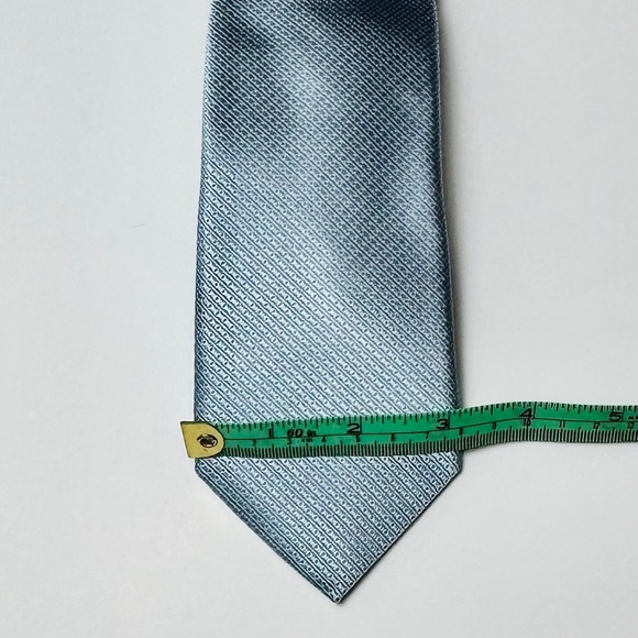 NWT BOSS 100% Silk Tie Light Blue with Grey and Silver - Picture 6 of 7